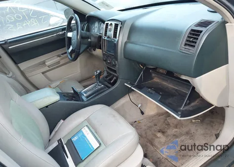 2006 Chrysler 300 Touring z USA, uszkodzony, nr VIN 2C3KA53G16H225015